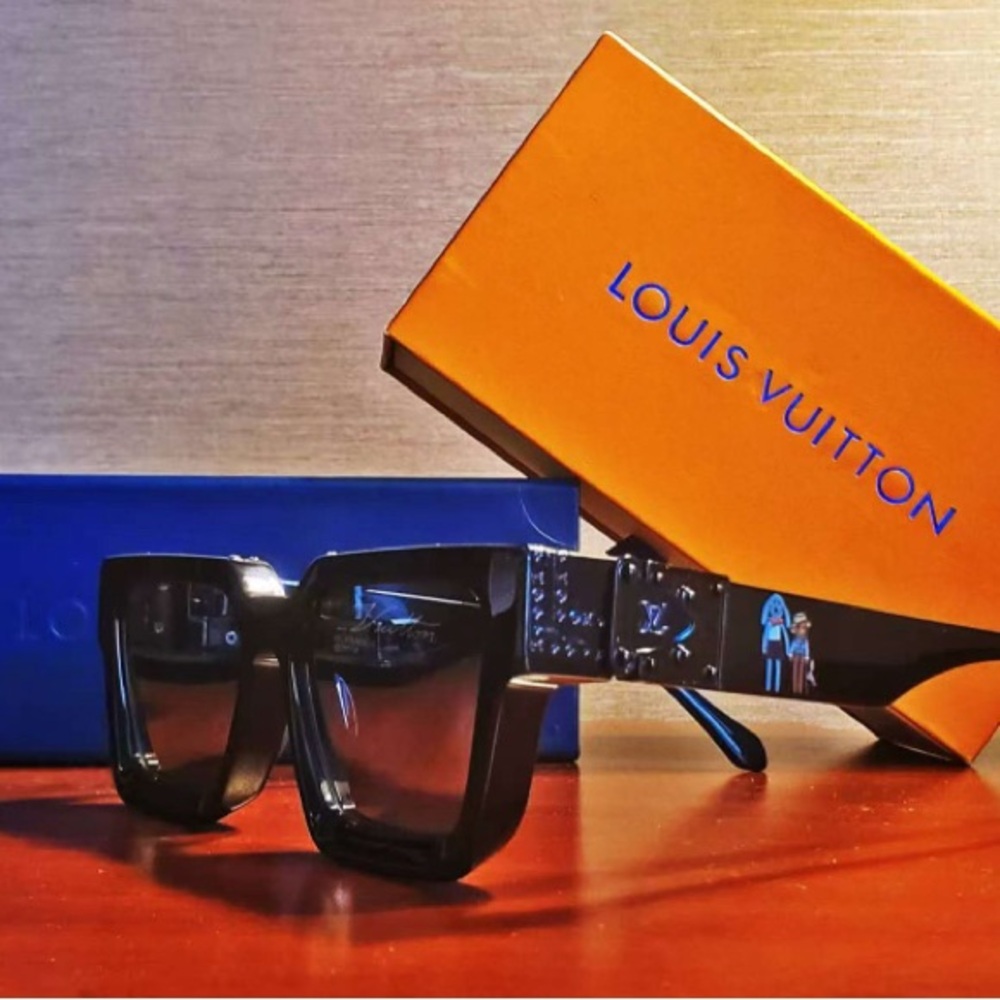 1.1 Millionaire Sunglasses Cartoon Friends Embossed Monogram Black Jacquard - Picture 10 of 14